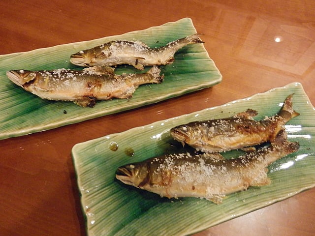 Sweetfish grilled with salt